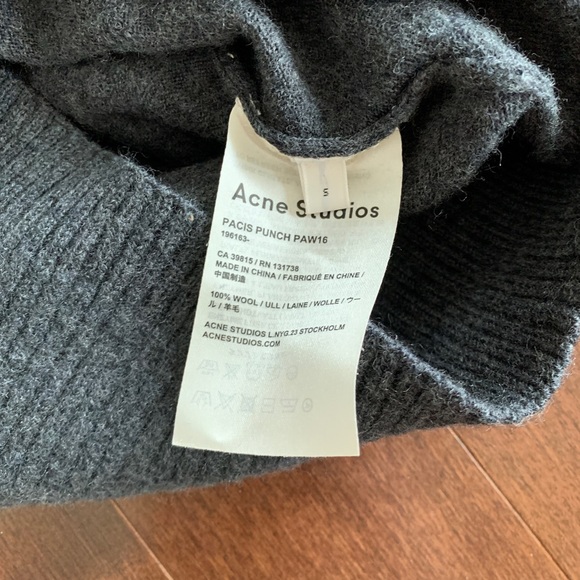 Acne Studios Pacis Punch Paris Charcoal Grey Crewneck sweater Size Small S - Picture 6 of 7